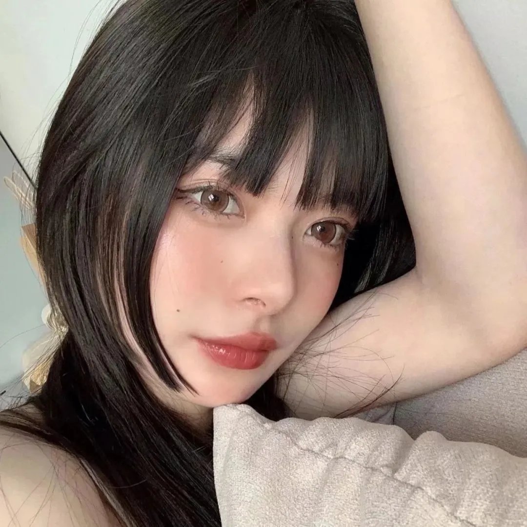 福尔摩斯小姐